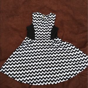 Girls black and white dress